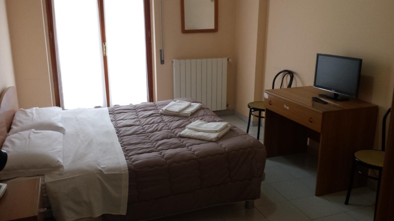 Albergo Italia Lavello ภายนอก รูปภาพ