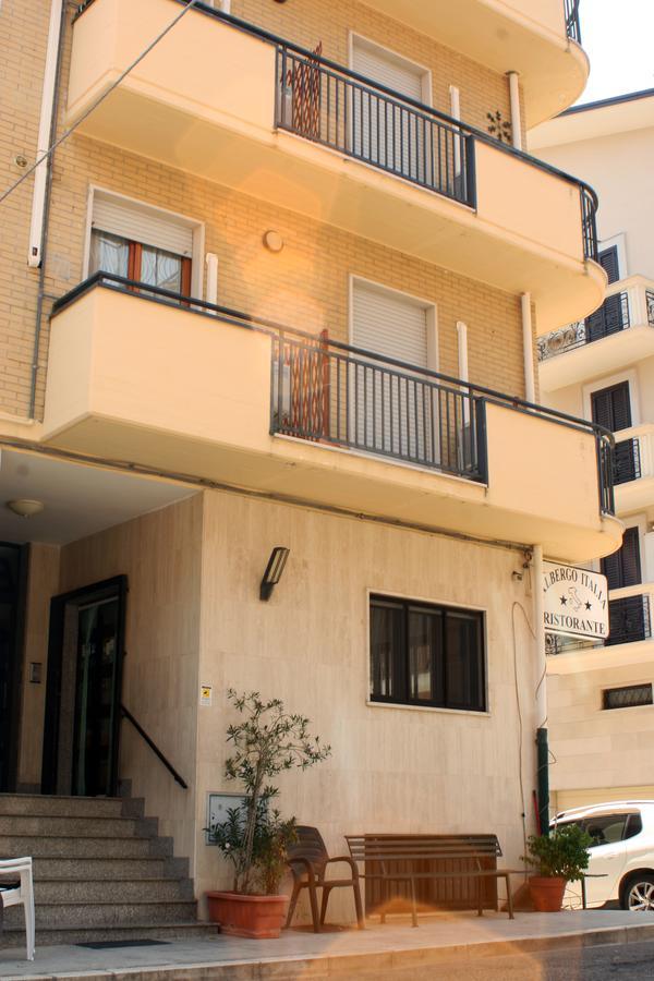 Albergo Italia Lavello ภายนอก รูปภาพ